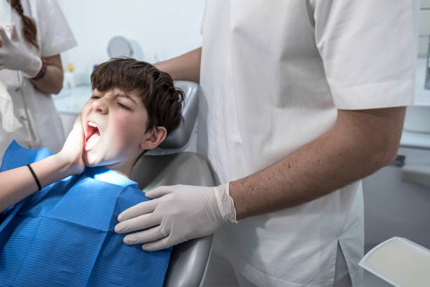 Best Emergency Dental Care for Broken or Chipped Teeth in St David, AZ